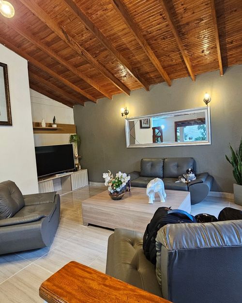 Casa de 3 alcobas en venta en La Aldea, La Estrella · foto 3 de 12