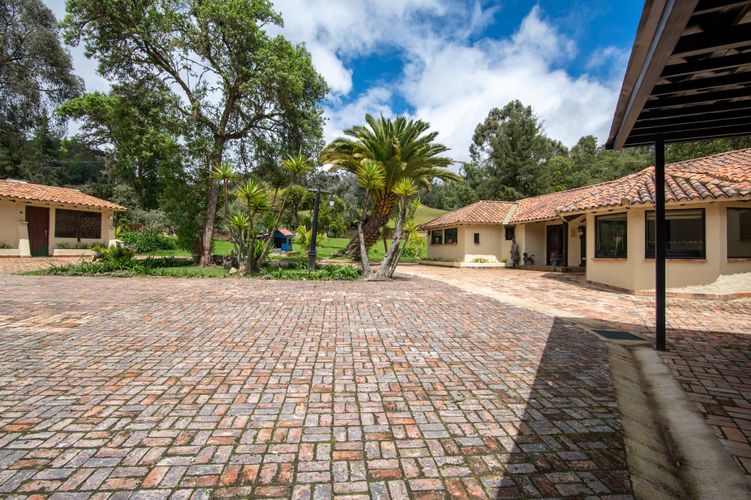 Casa de 4 alcobas en arriendo en Vereda El Salitre, La Calera, 450 m² · foto 18 de 20