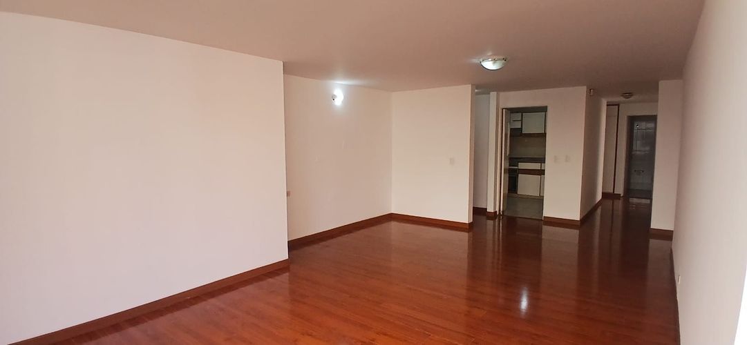 Apartamento de 4 alcobas en venta en Cedritos, Bogotá, 102 m² · foto 8 de 20