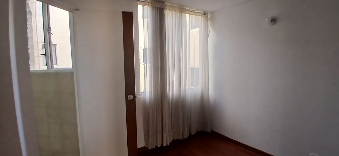 Apartamento de 4 alcobas en venta en Cedritos, Bogotá, 102 m² · foto 14 de 20