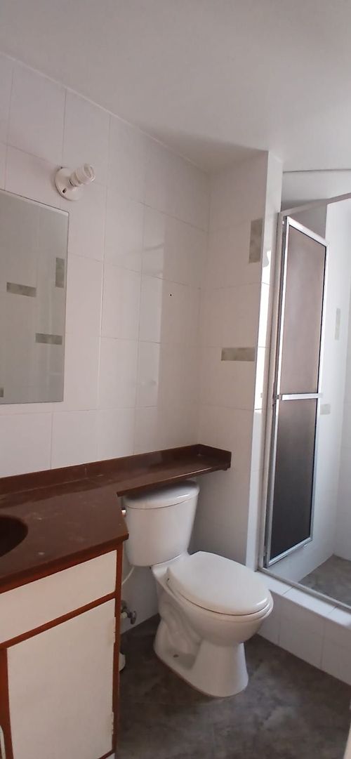Apartamento de 4 alcobas en venta en Cedritos, Bogotá, 102 m² · foto 18 de 20