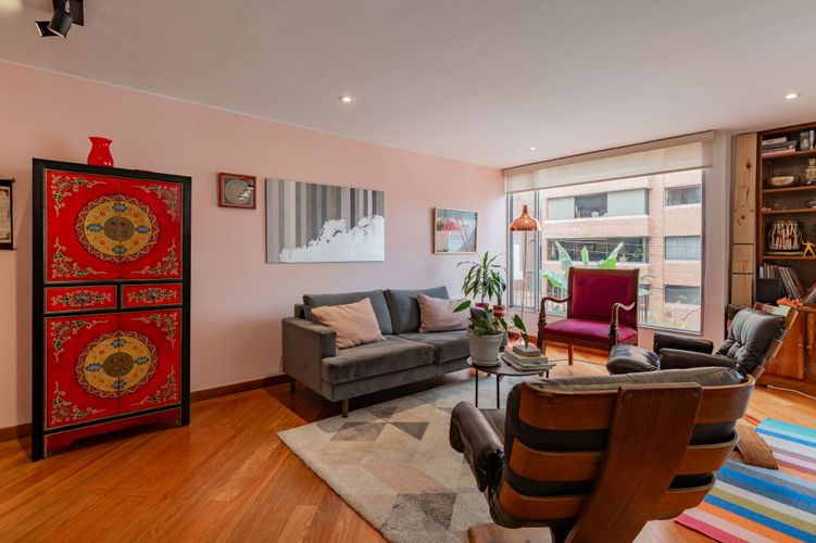 Apartamento de 2 alcobas en venta en Los Rosales, Bogotá, 116 m² · foto 4 de 18