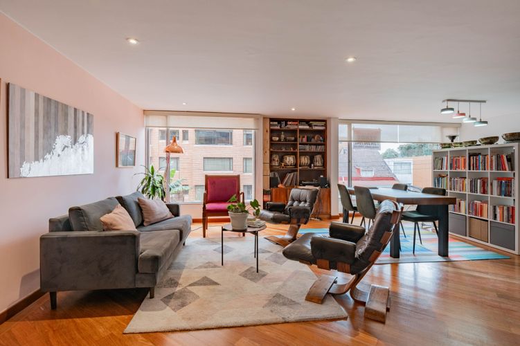 Apartamento de 2 alcobas en venta en Los Rosales, Bogotá, 116 m² · foto 6 de 18