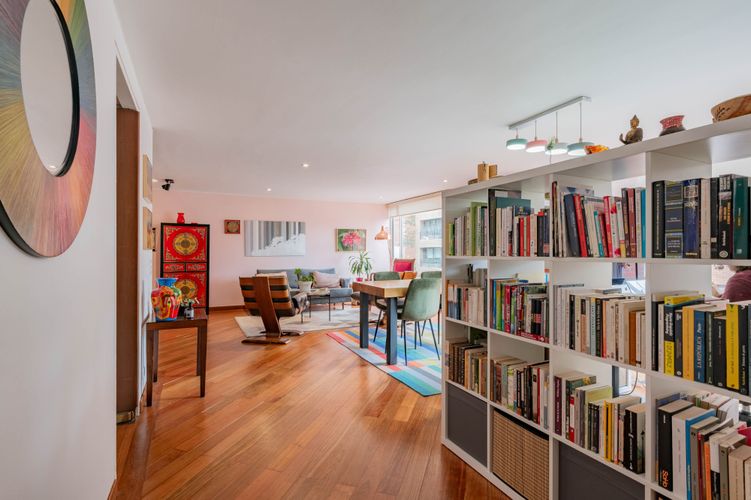 Apartamento de 2 alcobas en venta en Los Rosales, Bogotá, 116 m² · foto 7 de 18