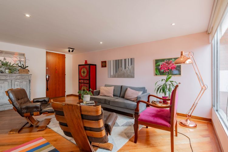 Apartamento de 2 alcobas en venta en Los Rosales, Bogotá, 116 m² · foto 8 de 18