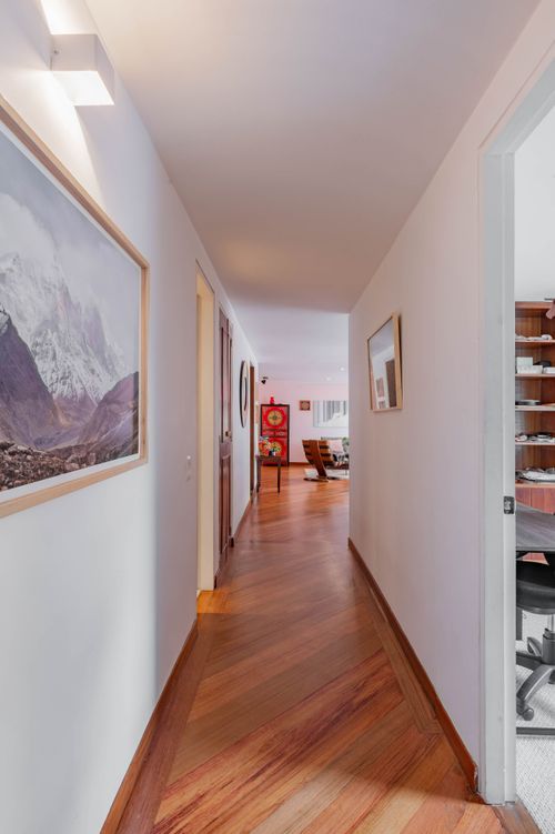Apartamento de 2 alcobas en venta en Los Rosales, Bogotá, 116 m² · foto 13 de 18