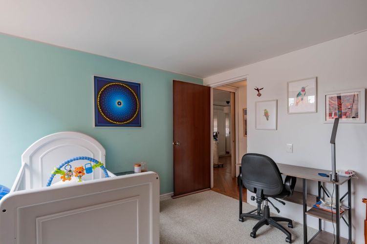 Apartamento de 2 alcobas en venta en Los Rosales, Bogotá, 116 m² · foto 14 de 18