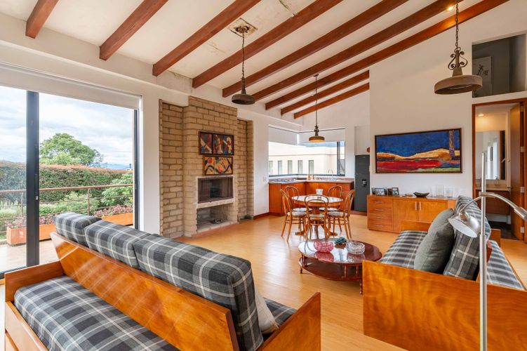 Casa de 4 alcobas en arriendo en San Jose De La Concepcion, La Calera, 510 m² · foto 3 de 20