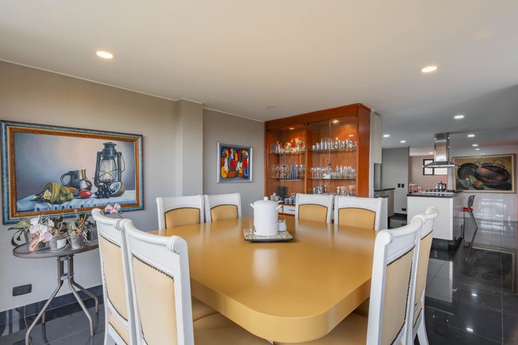 Casa de 4 alcobas en venta en Aposentos, Sopó, 315 m² · foto 6 de 20