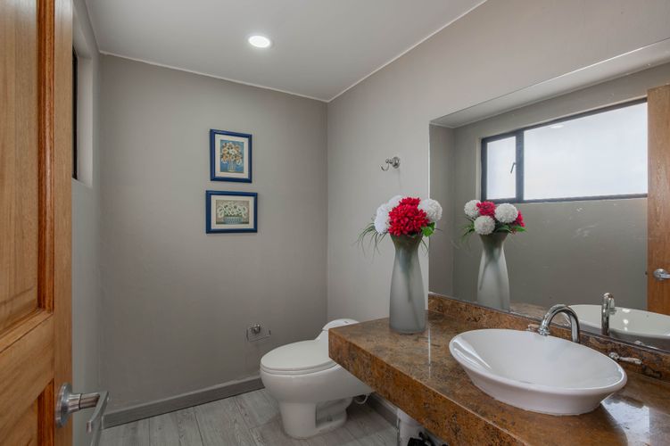 Casa de 4 alcobas en venta en Aposentos, Sopó, 315 m² · foto 14 de 20