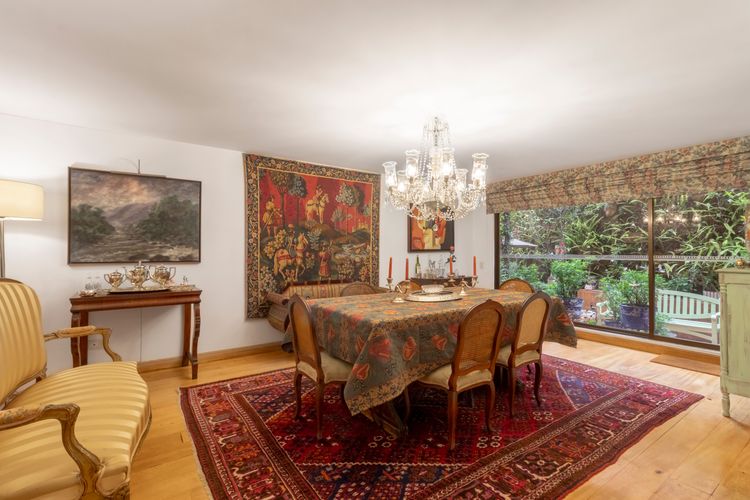 Apartamento de 3 alcobas en venta en Los Rosales, Bogotá, 209 m² · foto 8 de 20