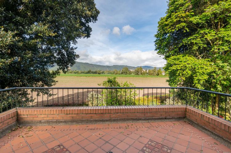 Casa de 4 alcobas en venta en La Lomita, Bogotá, 400 m² · foto 17 de 20