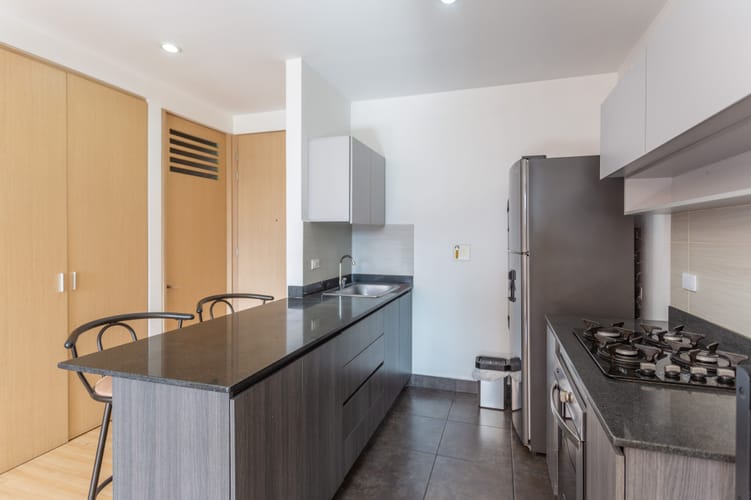 Apartamento de 1 alcoba en arriendo en Los Balsos, Medellín, 67 m² · foto 8 de 20