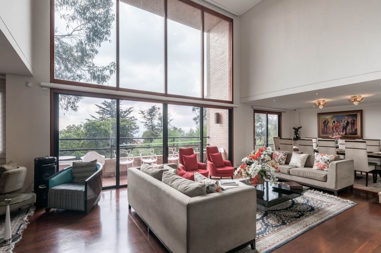 Casa de 6 alcobas en venta en Bosque Medina, Bogotá, 830 m² · foto 2 de 20
