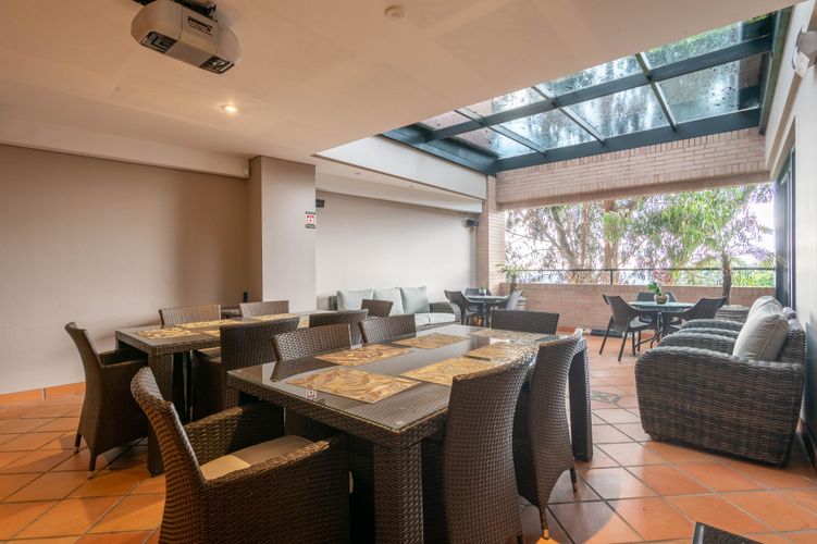 Casa de 6 alcobas en venta en Bosque Medina, Bogotá, 830 m² · foto 13 de 20