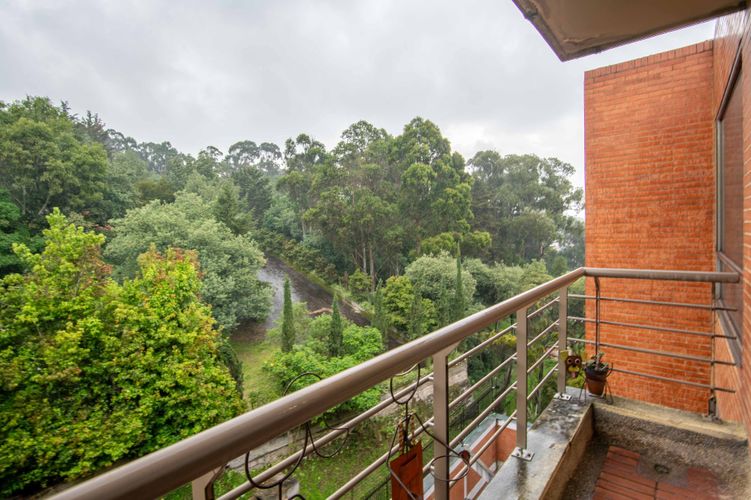 Apartamento de 3 alcobas en venta en Suba Cerros, Bogotá, 204 m² · foto 7 de 20