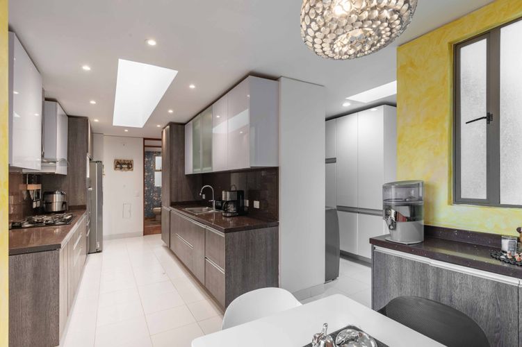 Apartamento de 3 alcobas en venta en Suba Cerros, Bogotá, 204 m² · foto 13 de 20