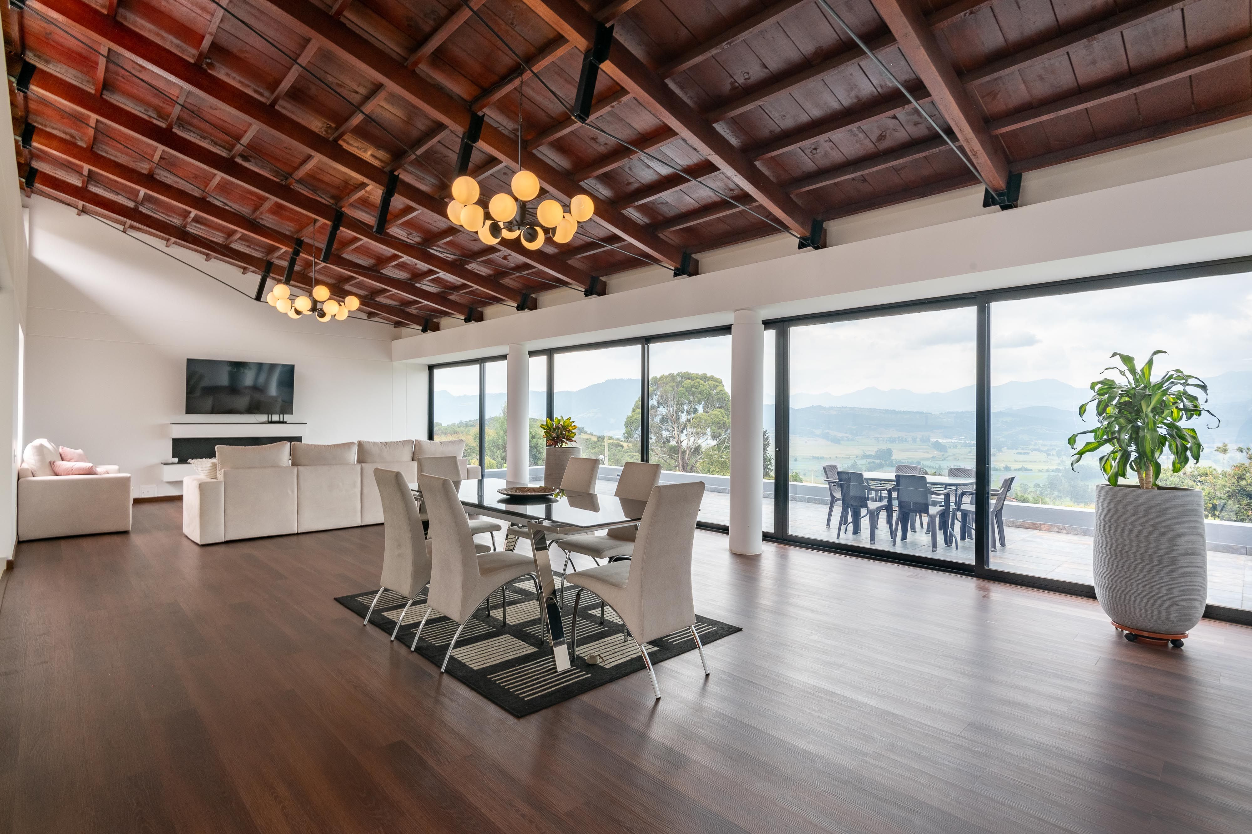 House for rent in Yerbabuena, Chía