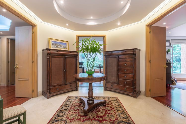 Apartamento de 4 alcobas en arriendo en Santa Barbara Alta, Bogotá, 404 m² · foto 11 de 20