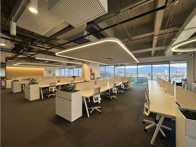 Oficina en arriendo en Villa Carlota, Medellín, 1479 m² · foto 4 de 20
