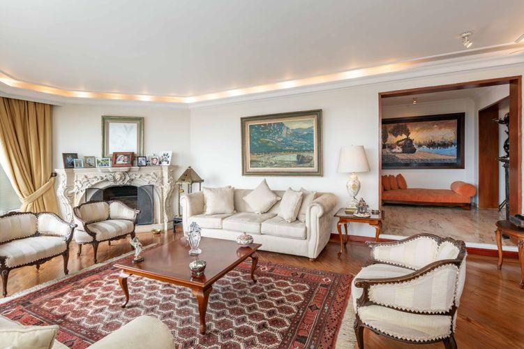 Apartamento de 4 alcobas en venta en Chicó Alto, Bogotá, 288 m² · foto 3 de 20