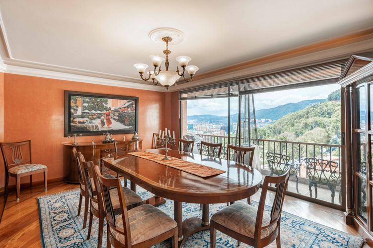 Apartamento de 4 alcobas en venta en Chicó Alto, Bogotá, 288 m² · foto 4 de 20