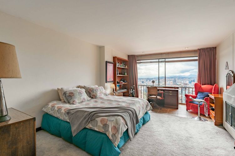 Apartamento de 4 alcobas en venta en Chicó Alto, Bogotá, 288 m² · foto 13 de 20