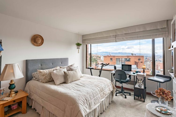 Apartamento de 4 alcobas en venta en Chicó Alto, Bogotá, 288 m² · foto 19 de 20