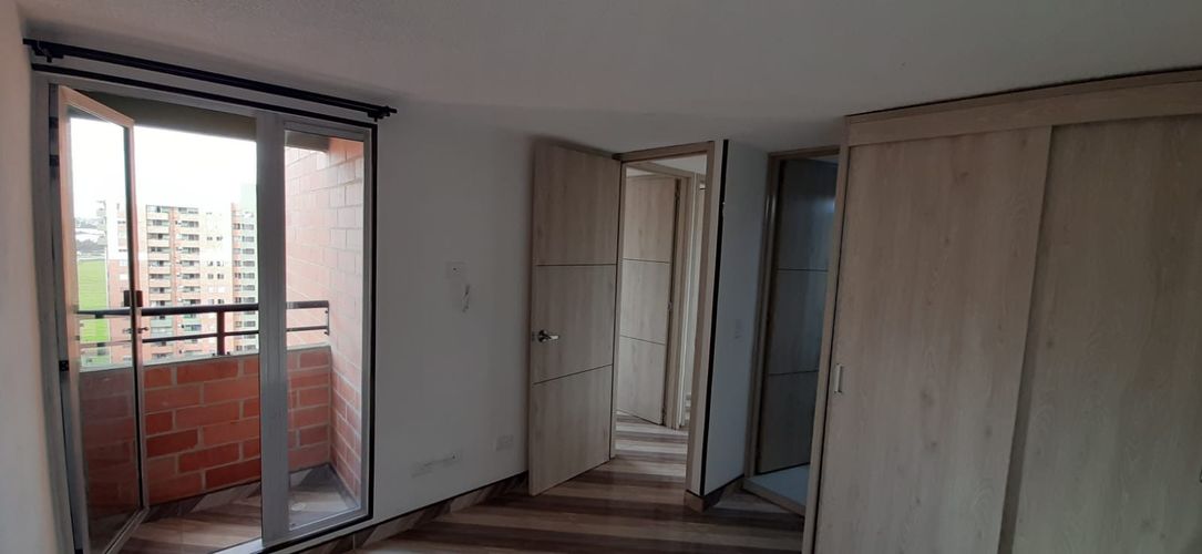 Apartamento de 3 alcobas en venta en La Prosperidad, Madrid, 52 m² · foto 7 de 13