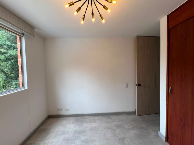 Apartamento de 3 alcobas en arriendo en El Poblado, Medellín, 97 m² · foto 14 de 17