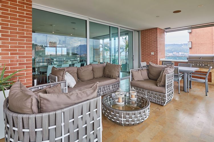 Apartamento de 3 alcobas en venta en Las Lomas No.1, Medellín, 406 m² · foto 12 de 20