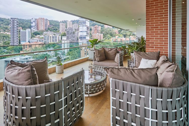 Apartamento de 3 alcobas en venta en Las Lomas No.1, Medellín, 406 m² · foto 14 de 20