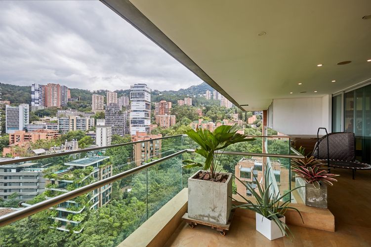 Apartamento de 3 alcobas en venta en Las Lomas No.1, Medellín, 406 m² · foto 15 de 20