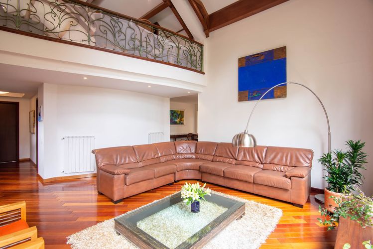 Apartamento de 4 alcobas en venta en Santa Barbara Alta, Bogotá, 254 m² · foto 4 de 20