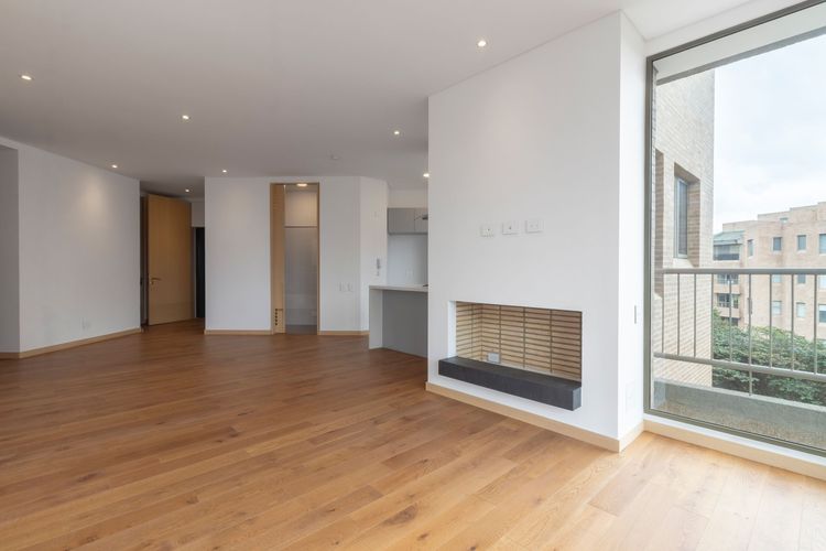 Apartamento de 3 alcobas en venta en Colinas De Suba, Bogotá, 141 m² · foto 2 de 20
