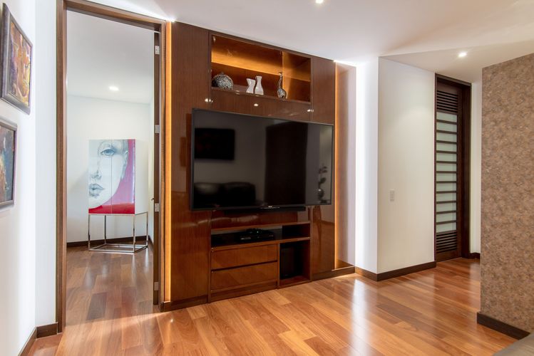 Apartamento de 3 alcobas en venta en Chicó Alto, Bogotá, 187 m² · foto 11 de 18