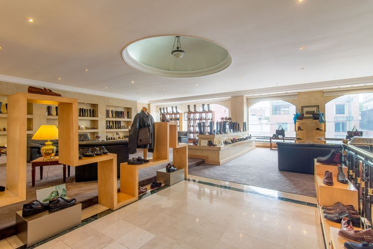Casa de 4 alcobas en venta en San Patricio, Bogotá, 678 m² · foto 3 de 20