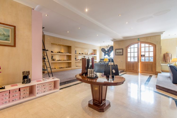 Casa de 4 alcobas en venta en San Patricio, Bogotá, 678 m² · foto 7 de 20