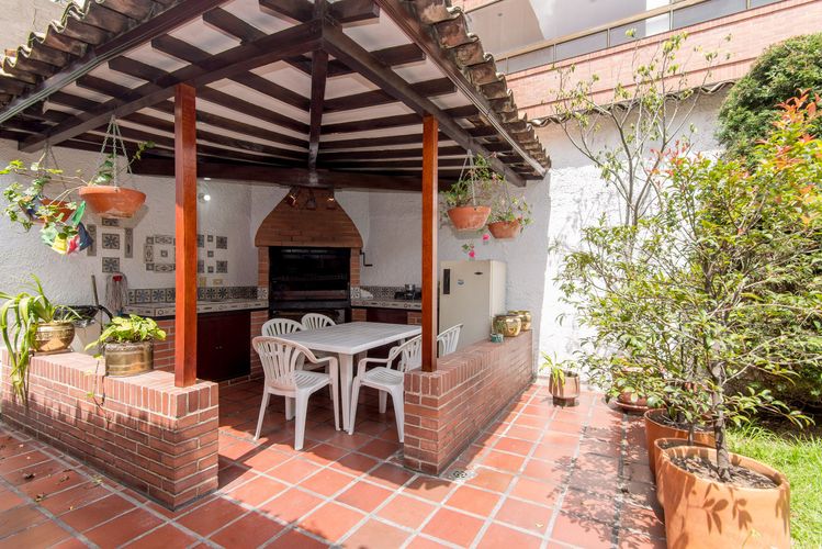 Casa de 4 alcobas en venta en San Patricio, Bogotá, 678 m² · foto 12 de 20