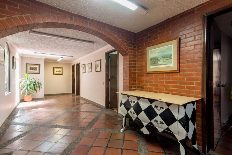Casa de 4 alcobas en venta en San Patricio, Bogotá, 678 m² · foto 19 de 20