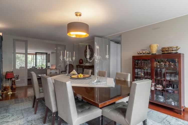 Apartamento de 3 alcobas en venta en Chicó Alto, Bogotá, 330 m² · foto 14 de 20