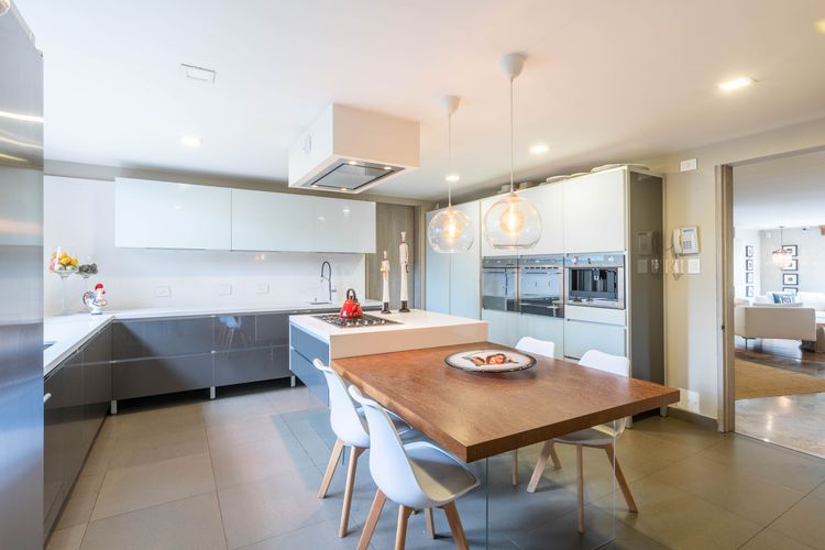 Apartamento de 3 alcobas en venta en Chicó Alto, Bogotá, 330 m² · foto 15 de 20