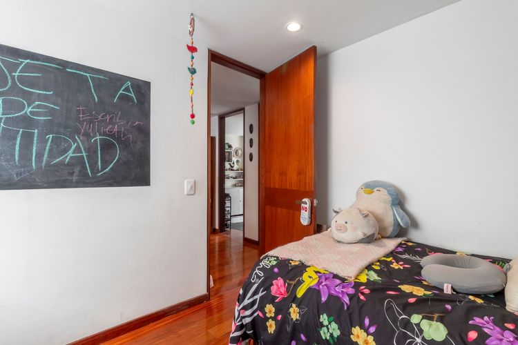 Apartamento de 4 alcobas en venta en Chapinero Alto, Bogotá, 147 m² · foto 15 de 20
