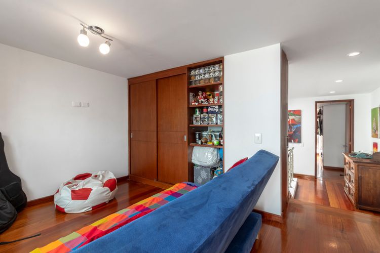 Apartamento de 4 alcobas en venta en Chapinero Alto, Bogotá, 147 m² · foto 18 de 20