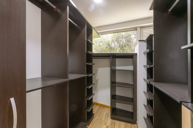 Casa de 5 alcobas en venta en Loma Del Escobero, Envigado, 400 m² · foto 16 de 20