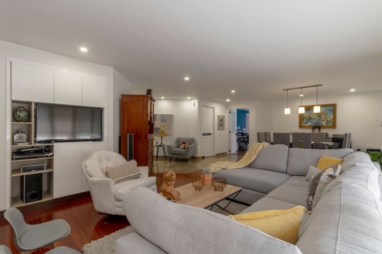 Apartamento de 2 alcobas en venta en Chicó Navarra, Bogotá, 161 m² · foto 5 de 20