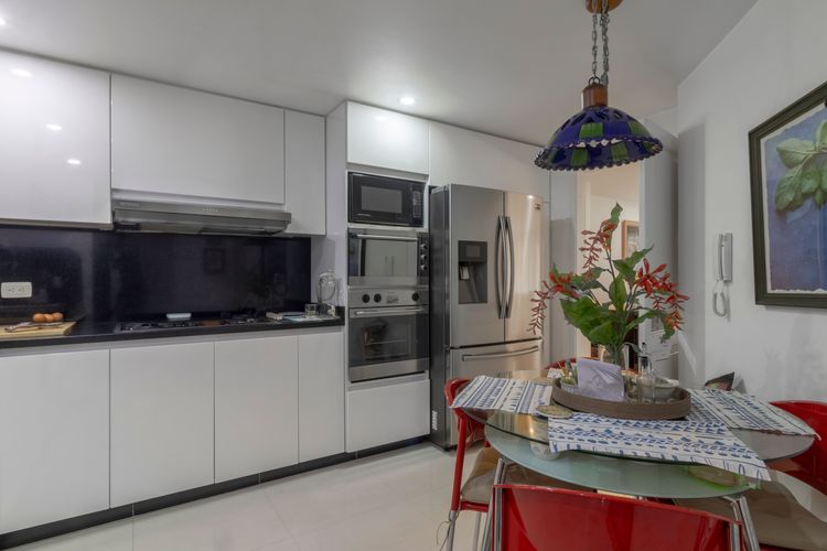 Apartamento de 2 alcobas en venta en Chicó Navarra, Bogotá, 161 m² · foto 9 de 20