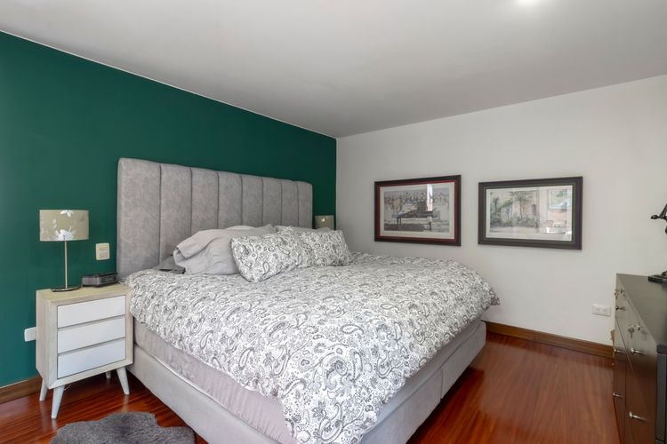Apartamento de 2 alcobas en venta en Chicó Navarra, Bogotá, 161 m² · foto 17 de 20