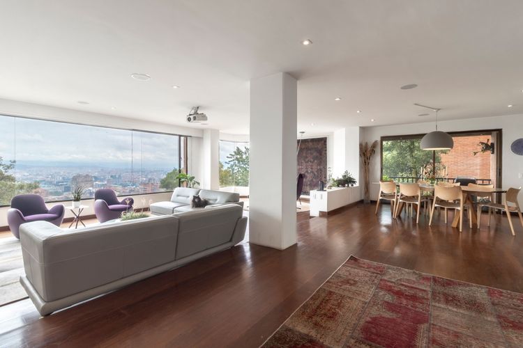 Apartamento de 2 alcobas en venta en Chicó Alto, Bogotá, 202 m² · foto 4 de 20