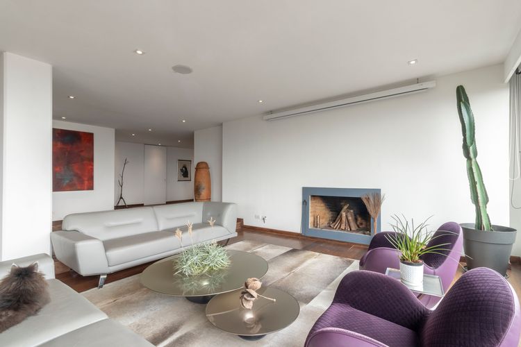 Apartamento de 2 alcobas en venta en Chicó Alto, Bogotá, 202 m² · foto 5 de 20